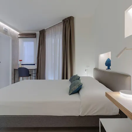 Town - Sicily Panzió